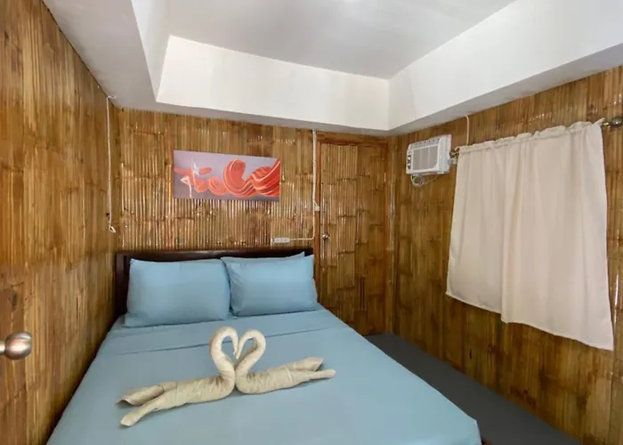 Hotel Front Moalboal
