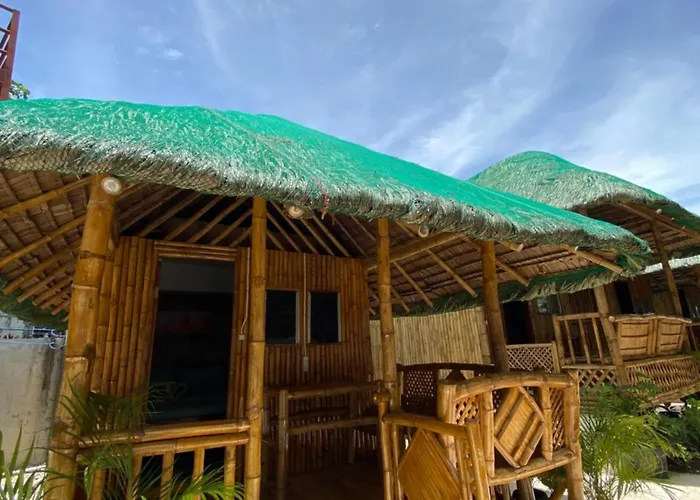 Front Hotel Moalboal