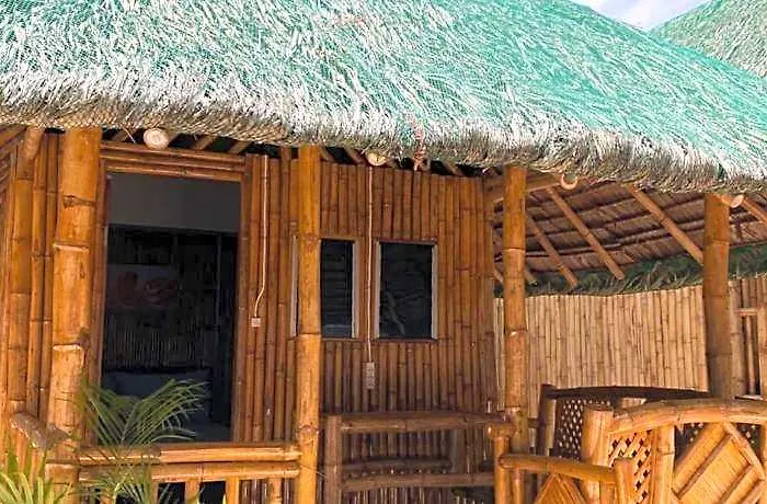 Front Hotel Moalboal